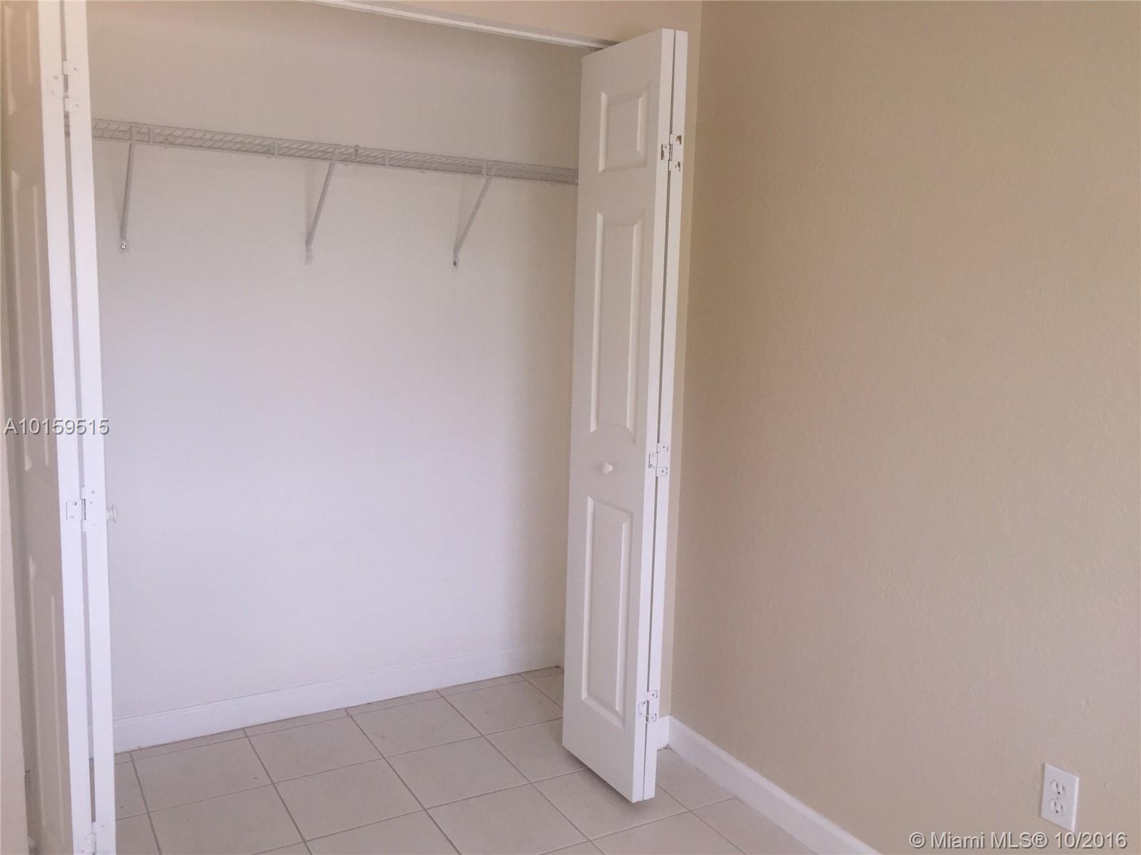 CARIBBEAN ISLES VILLAS CO - Residential Lease