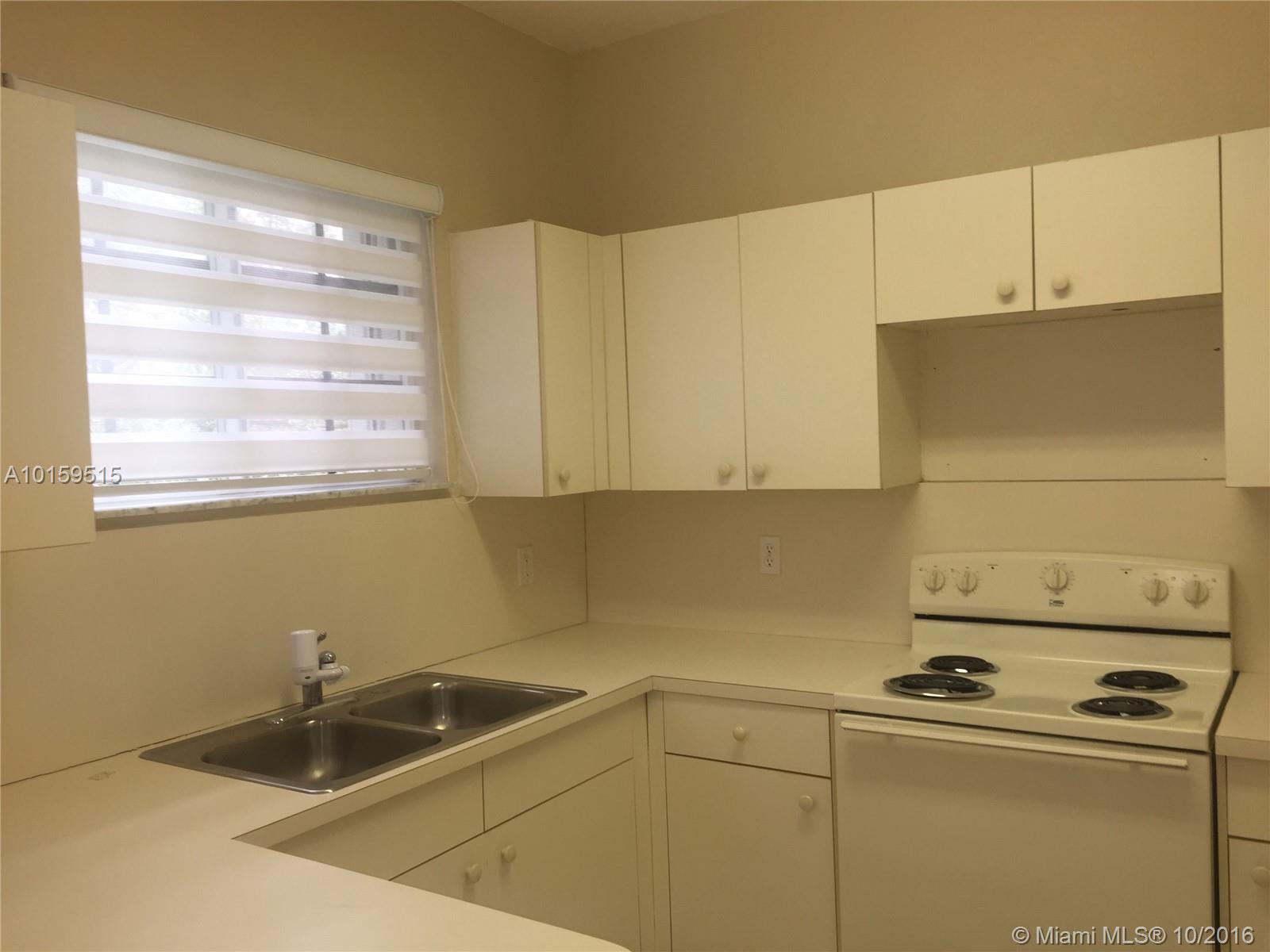 CARIBBEAN ISLES VILLAS CO - Residential Lease