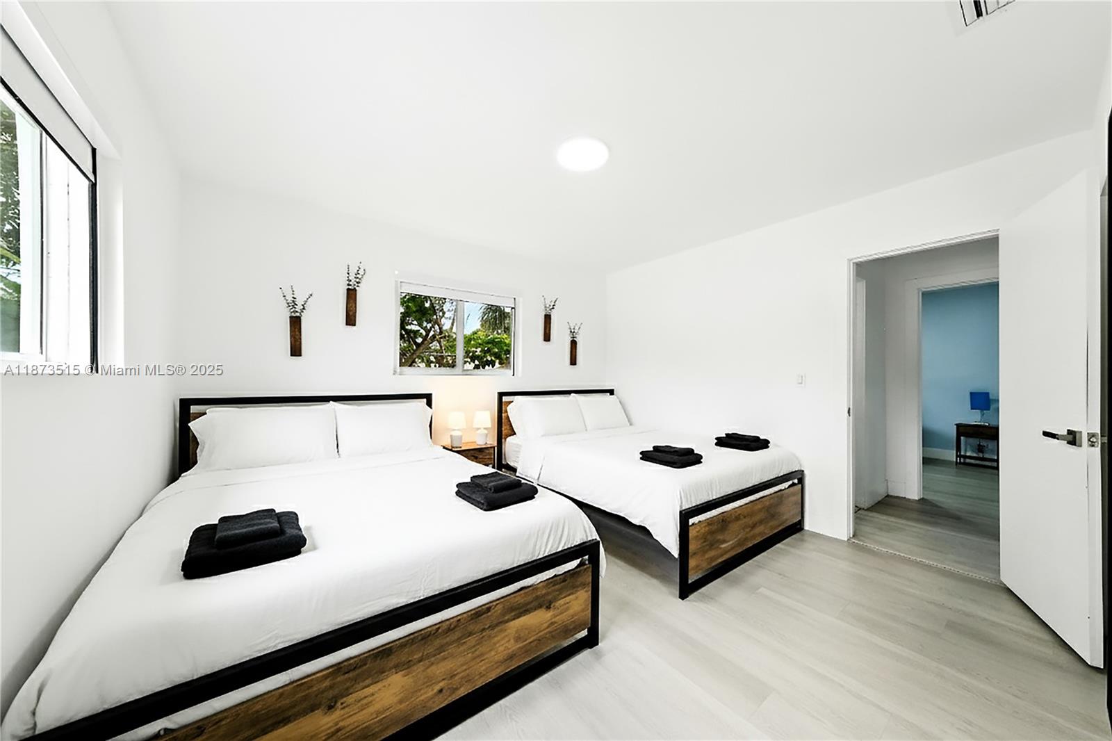 1ST ADDN TO PANULETA GARD - Residential