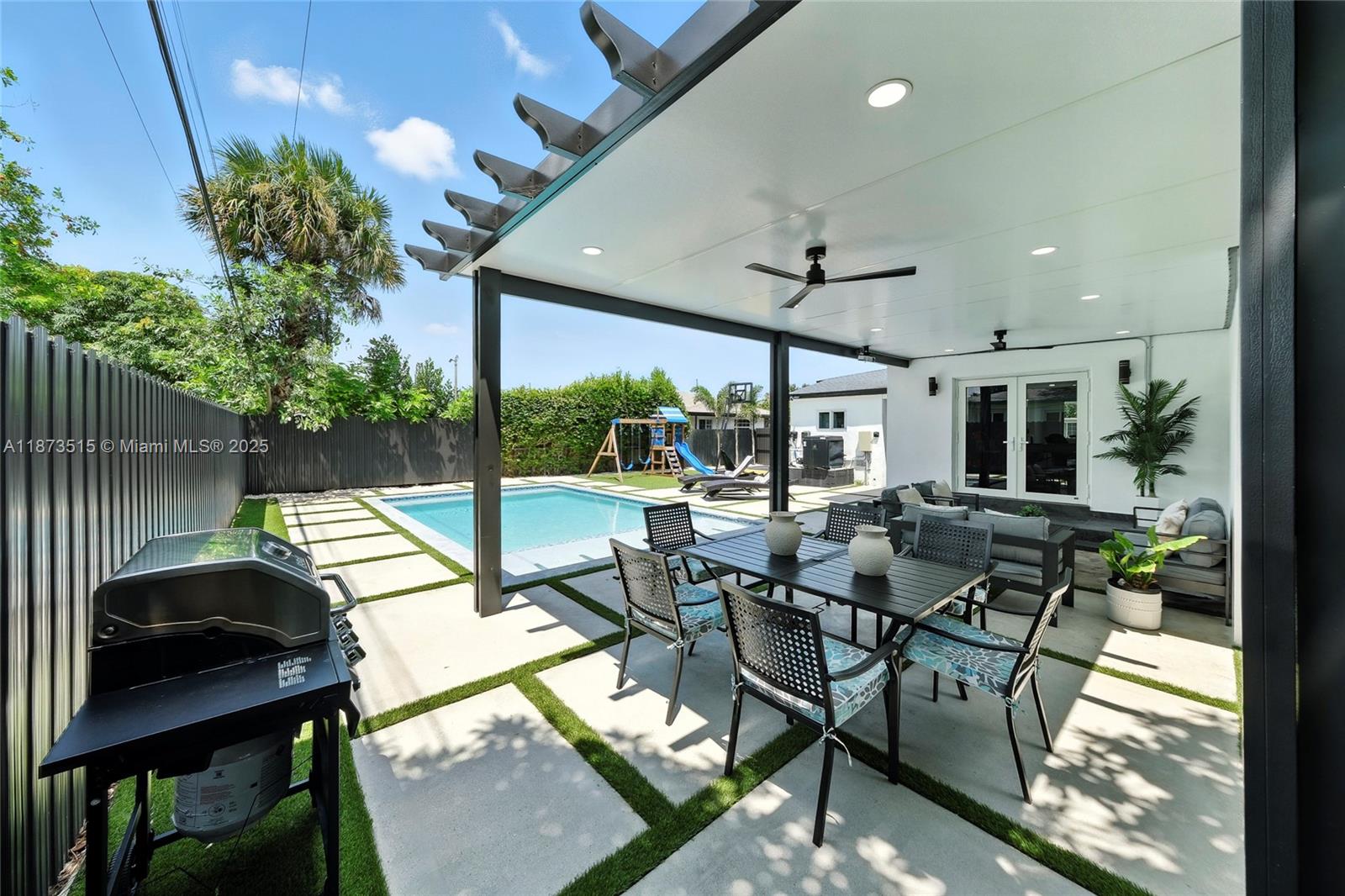 1ST ADDN TO PANULETA GARD - Residential
