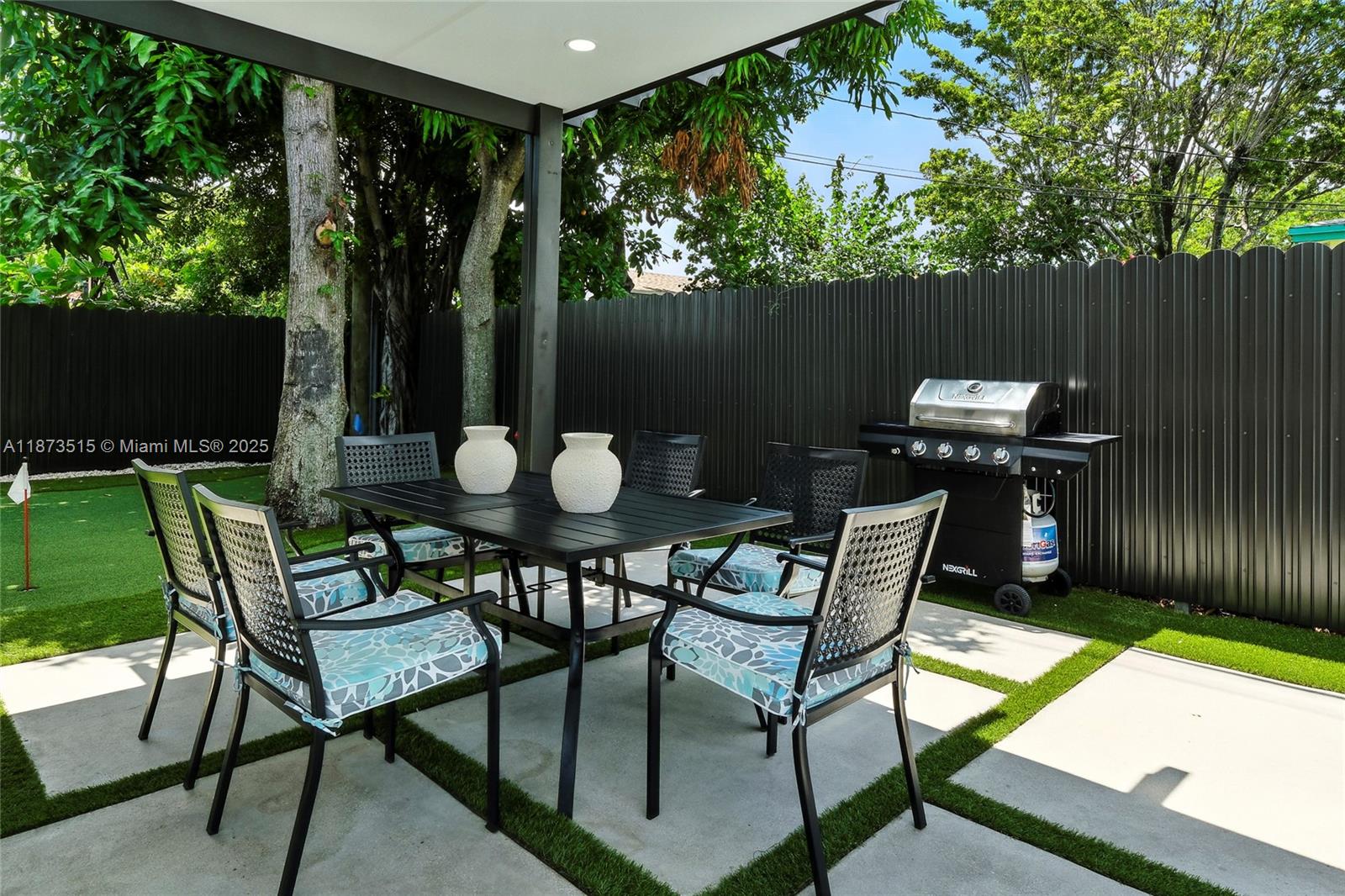 1ST ADDN TO PANULETA GARD - Residential