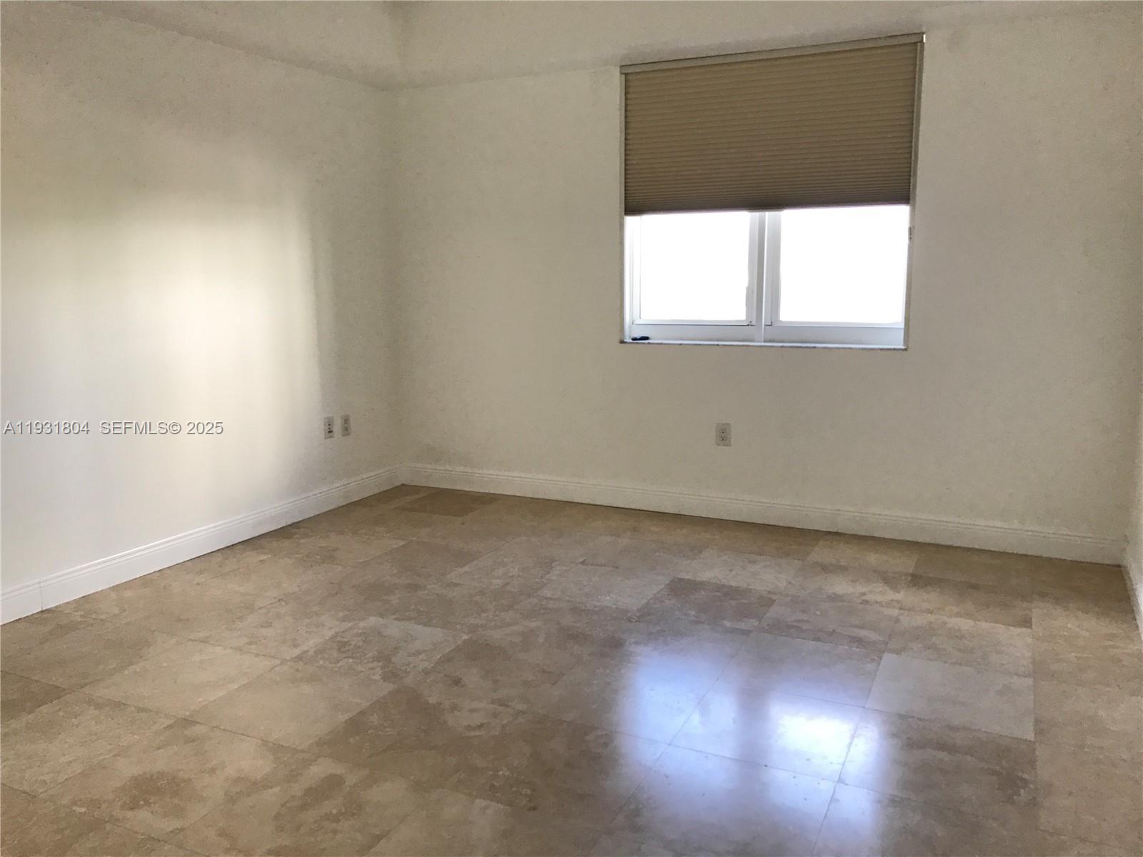 TURNBERRY VILLAGE SO TOWE - Residential