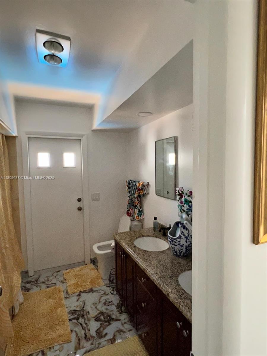 PALM BEACH NATL GOLF AND - Residential