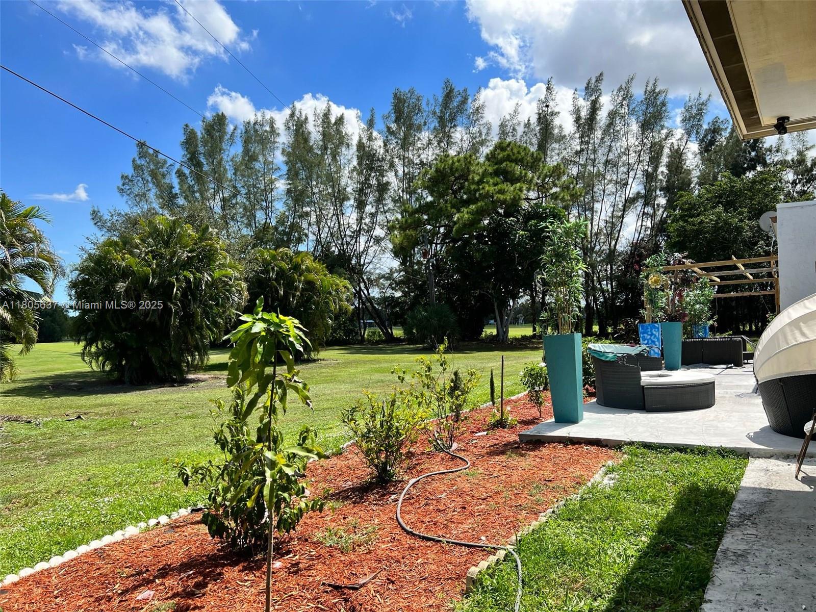 PALM BEACH NATL GOLF AND - Residential