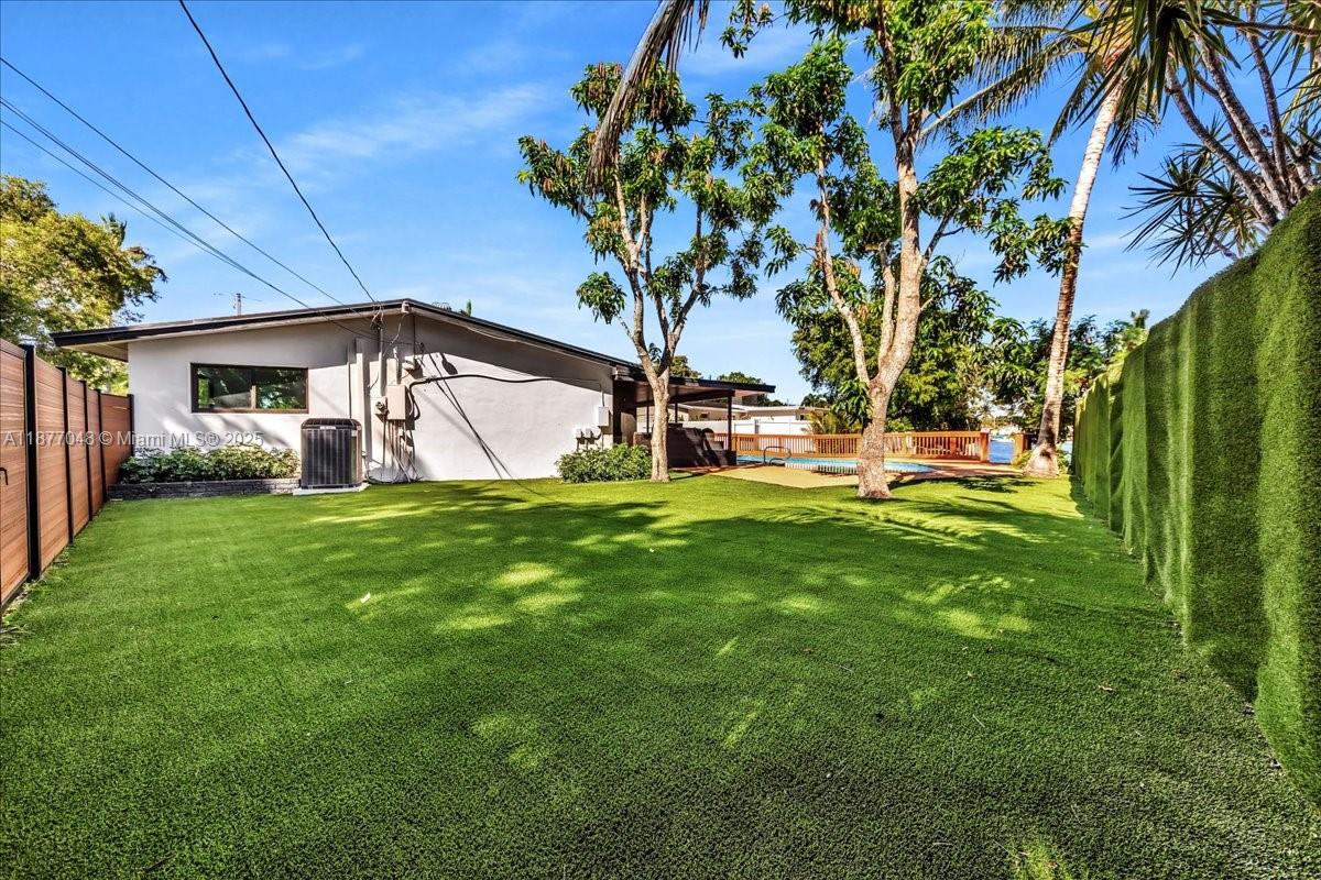 PLANTATION ISLES SEC 1 - Residential