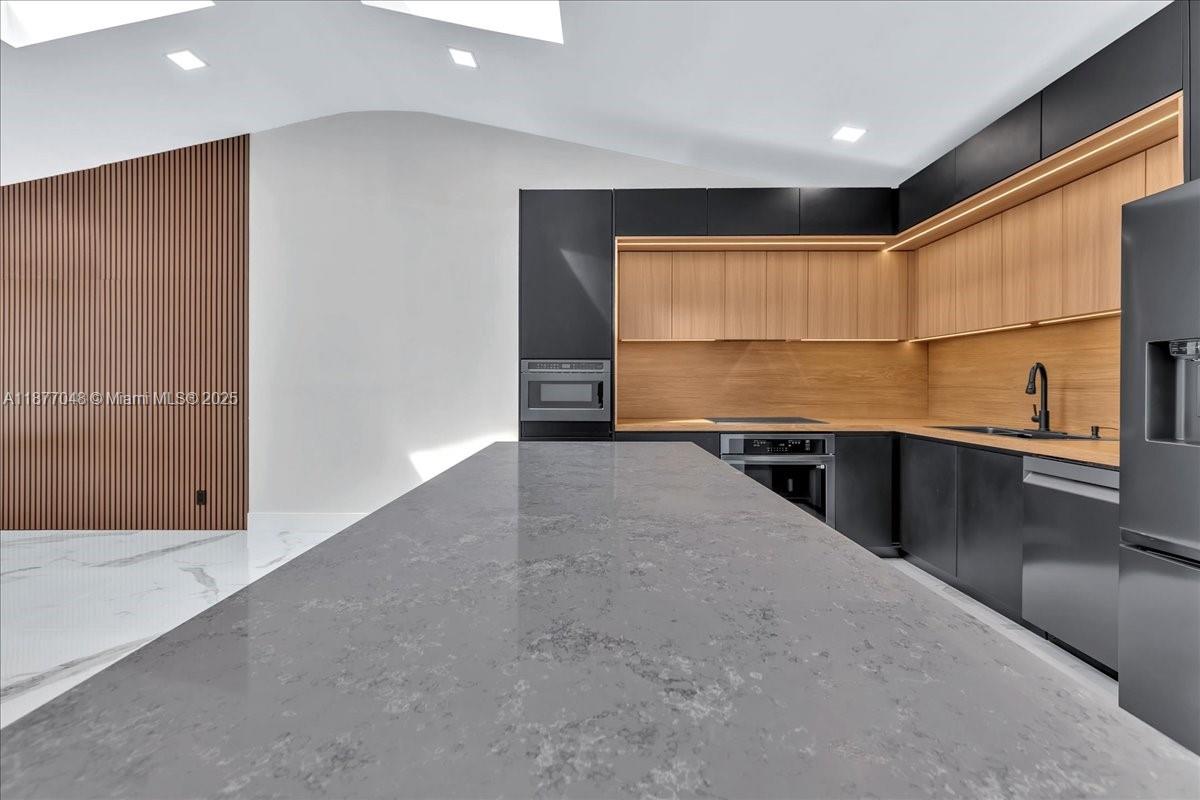 PLANTATION ISLES SEC 1 - Residential