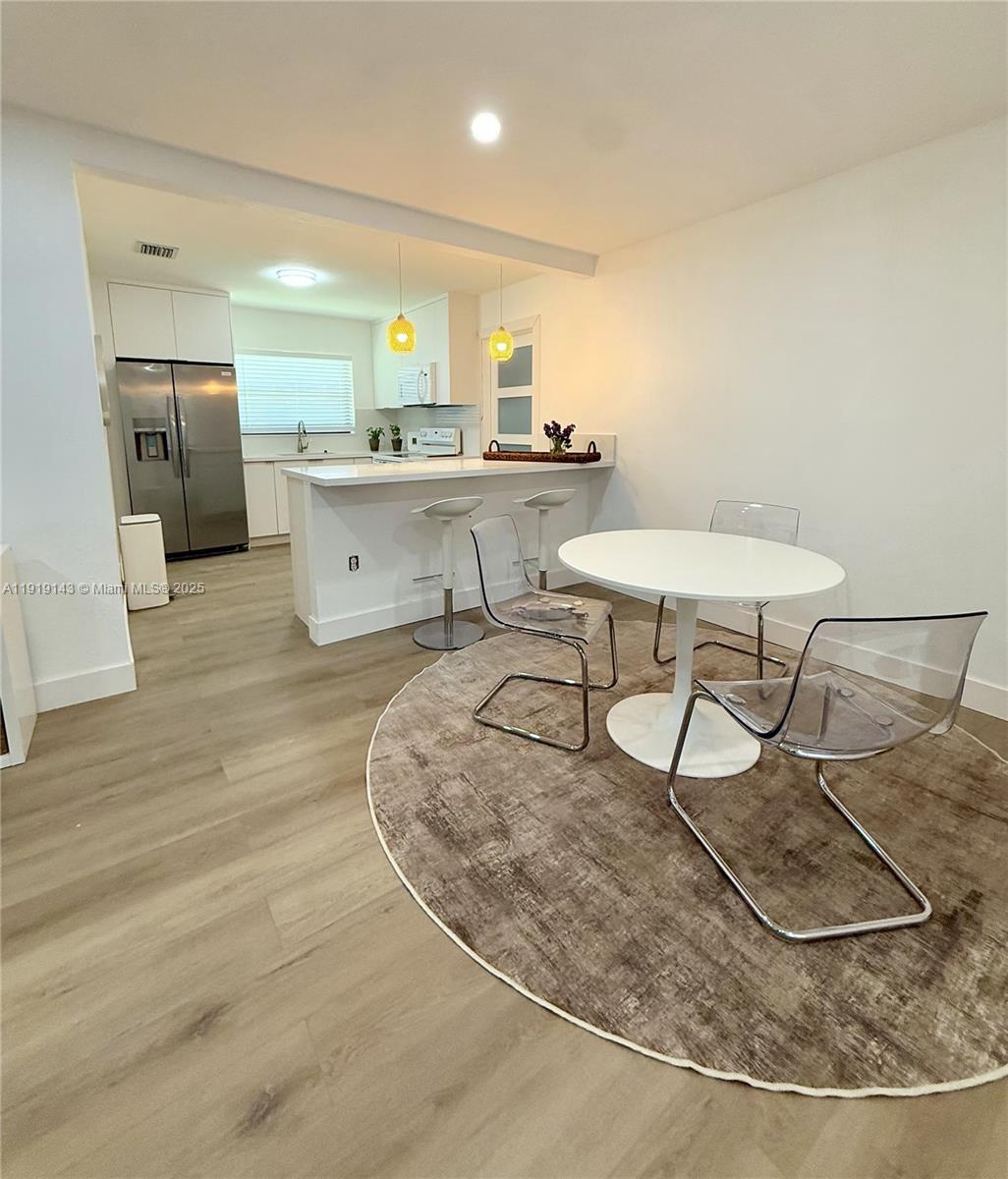 UNIVERSITY GARDENS SUB NO - Residential Lease