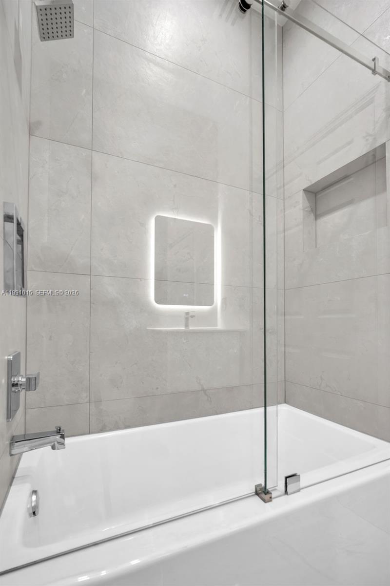 ISLES AT WESTON - Residential Lease