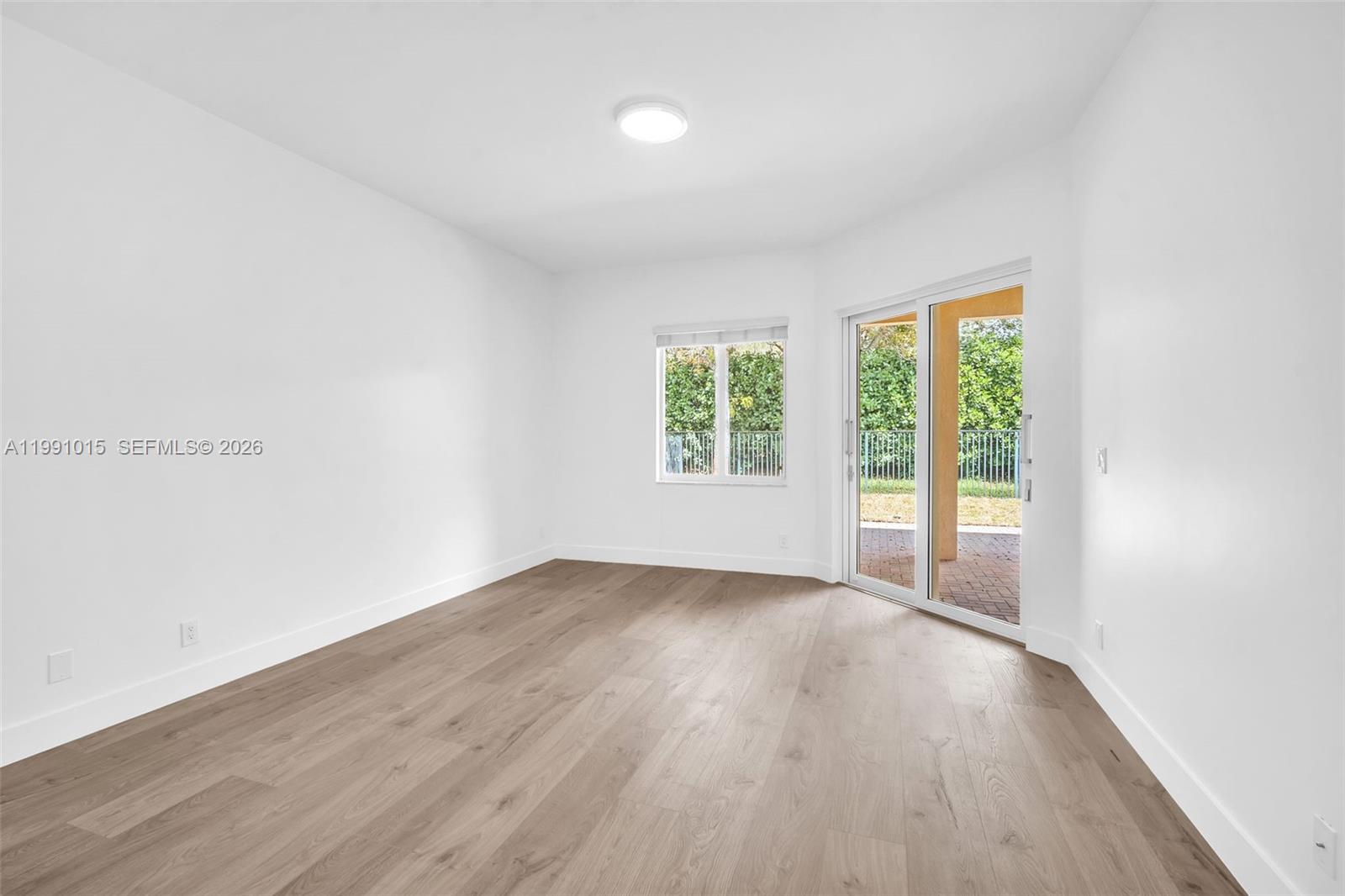 ISLES AT WESTON - Residential Lease