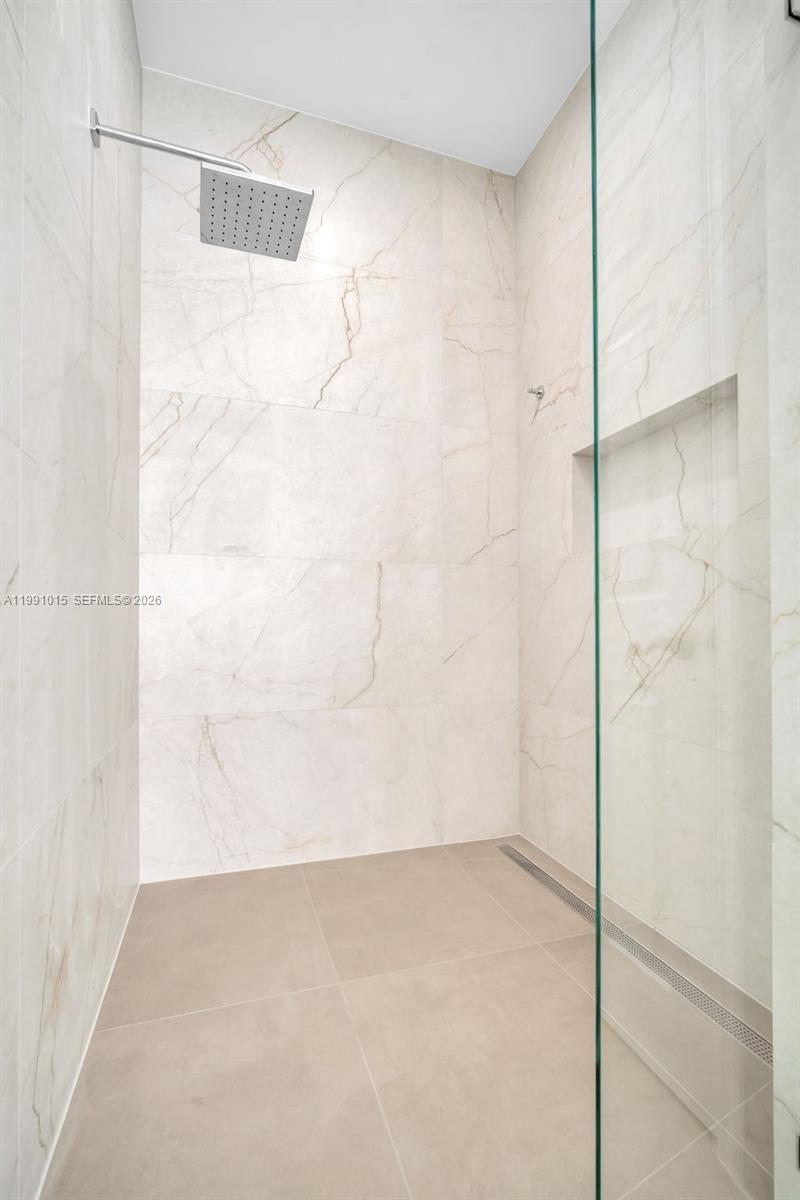 ISLES AT WESTON - Residential Lease