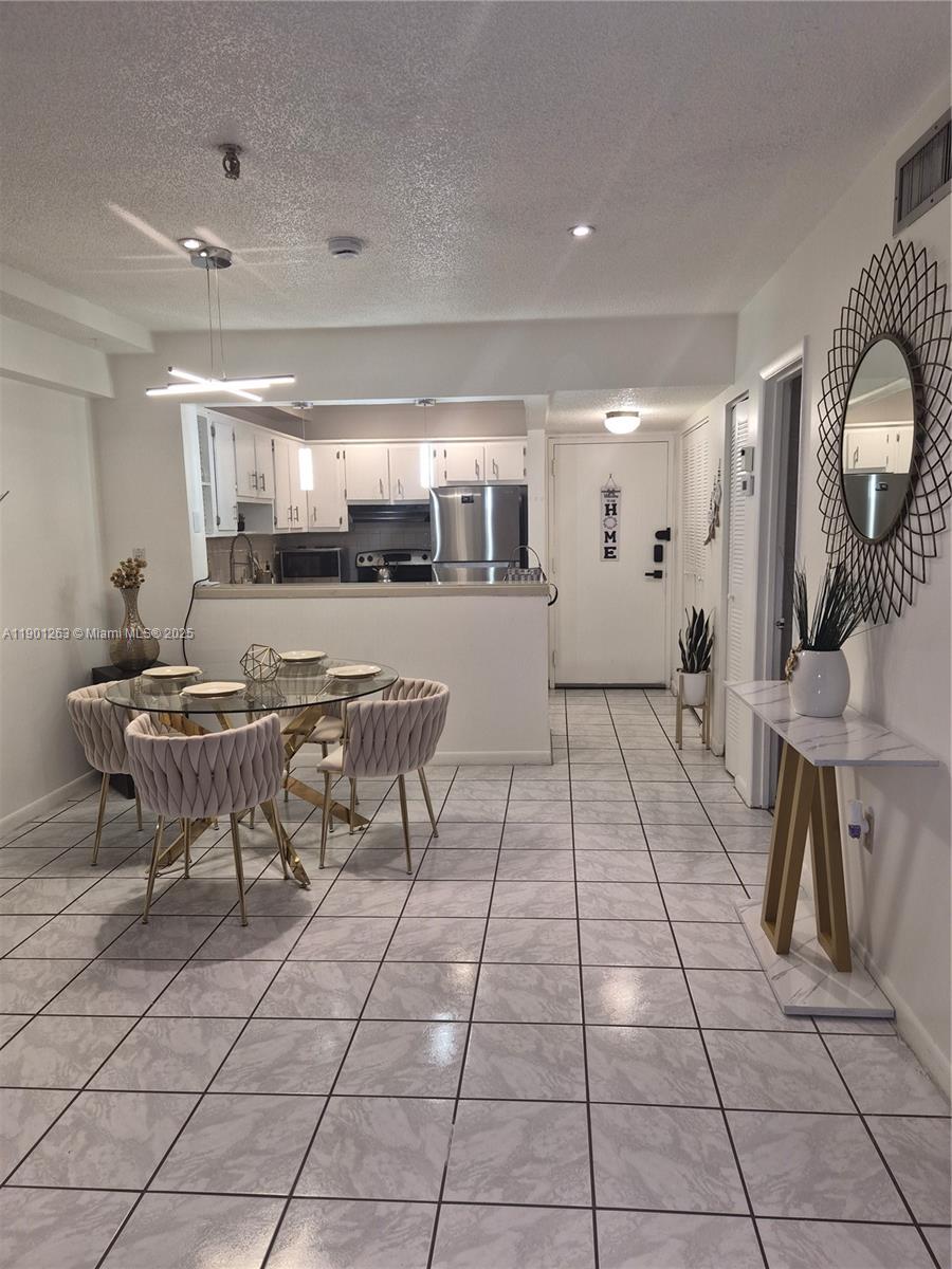 THE ISLES CONDO - Residential Lease