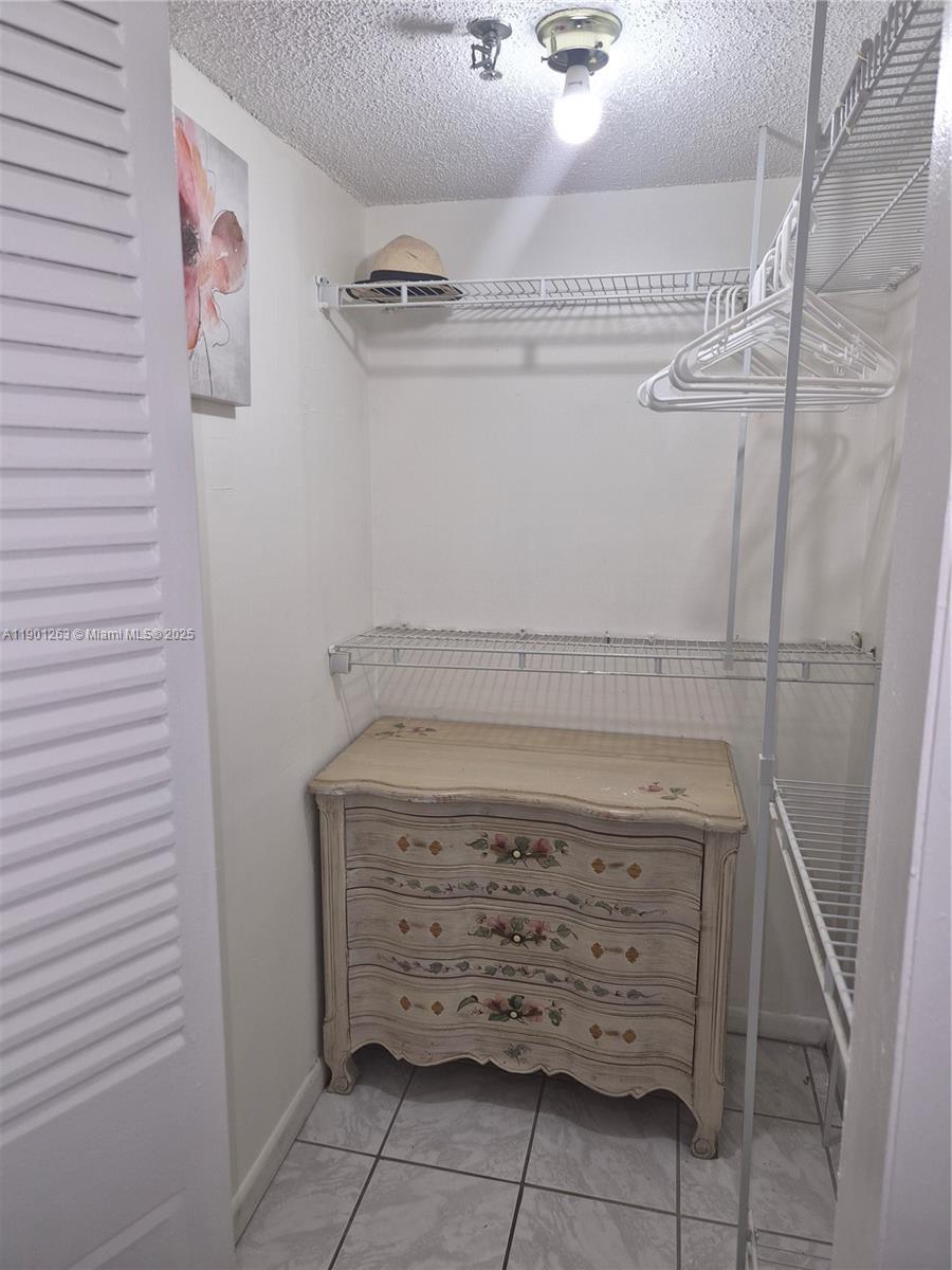 THE ISLES CONDO - Residential Lease