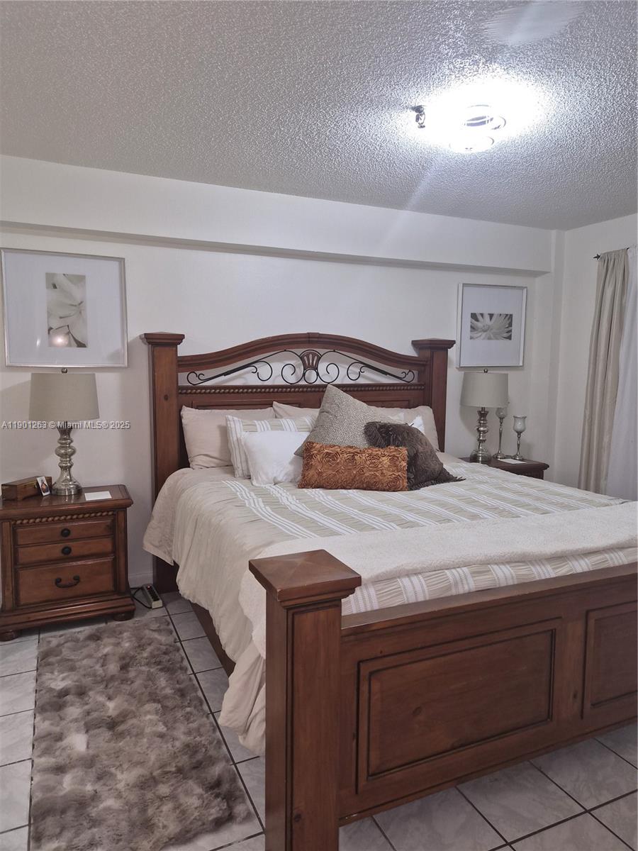 THE ISLES CONDO - Residential Lease