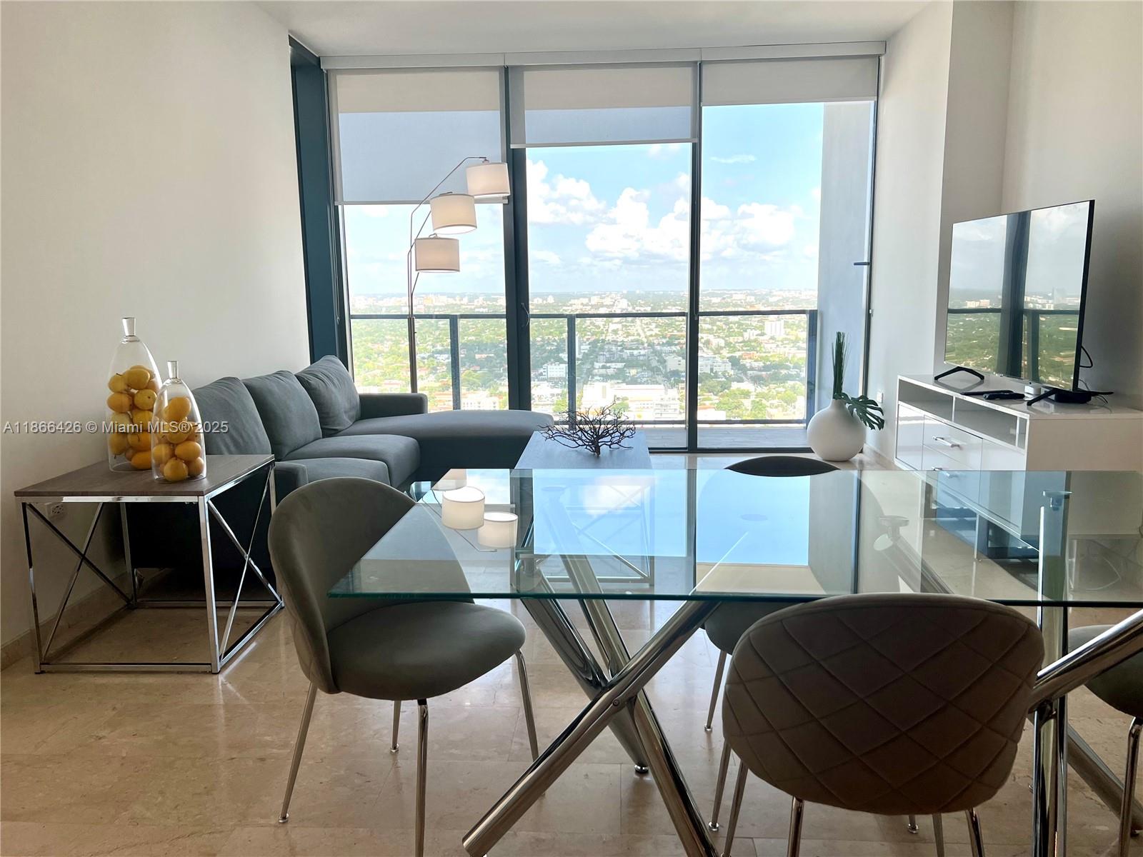 STUNNING VIEWS OF THE BAY, RIVER AND CITY IN THE BEST LOCATION AT MIAMI'S BUSINESS AND FINANCIAL DISTRICT. BRAND NEW 1/1.5 BATH, EUROPEAN DESIGN. WASHER AND DRYER INSIDE THE UNIT. ONE ASSIGNED PARKING. STATE OF THE ART FITNESS CENTER, POOL & BUSINESS CENTER. READY FOR OCCUPANCY. CLOSE TO EVERYTHING.