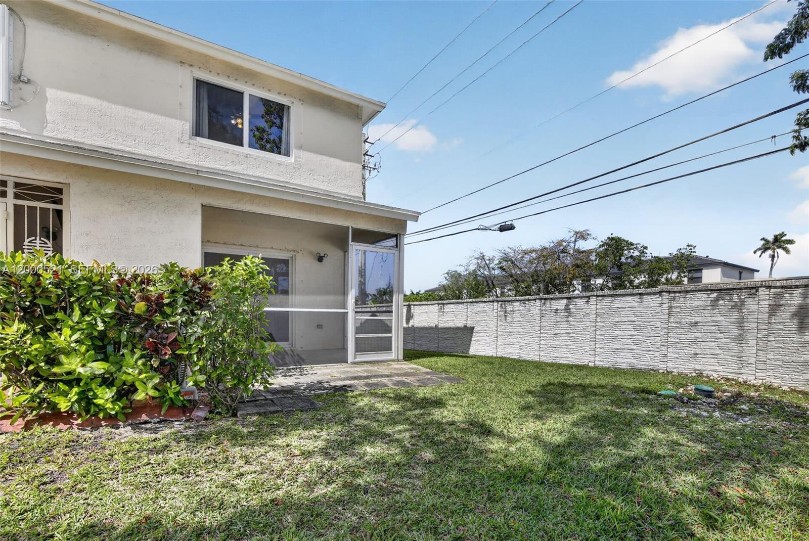 BANYAN OAKRIDGE COMMERCIA - Residential