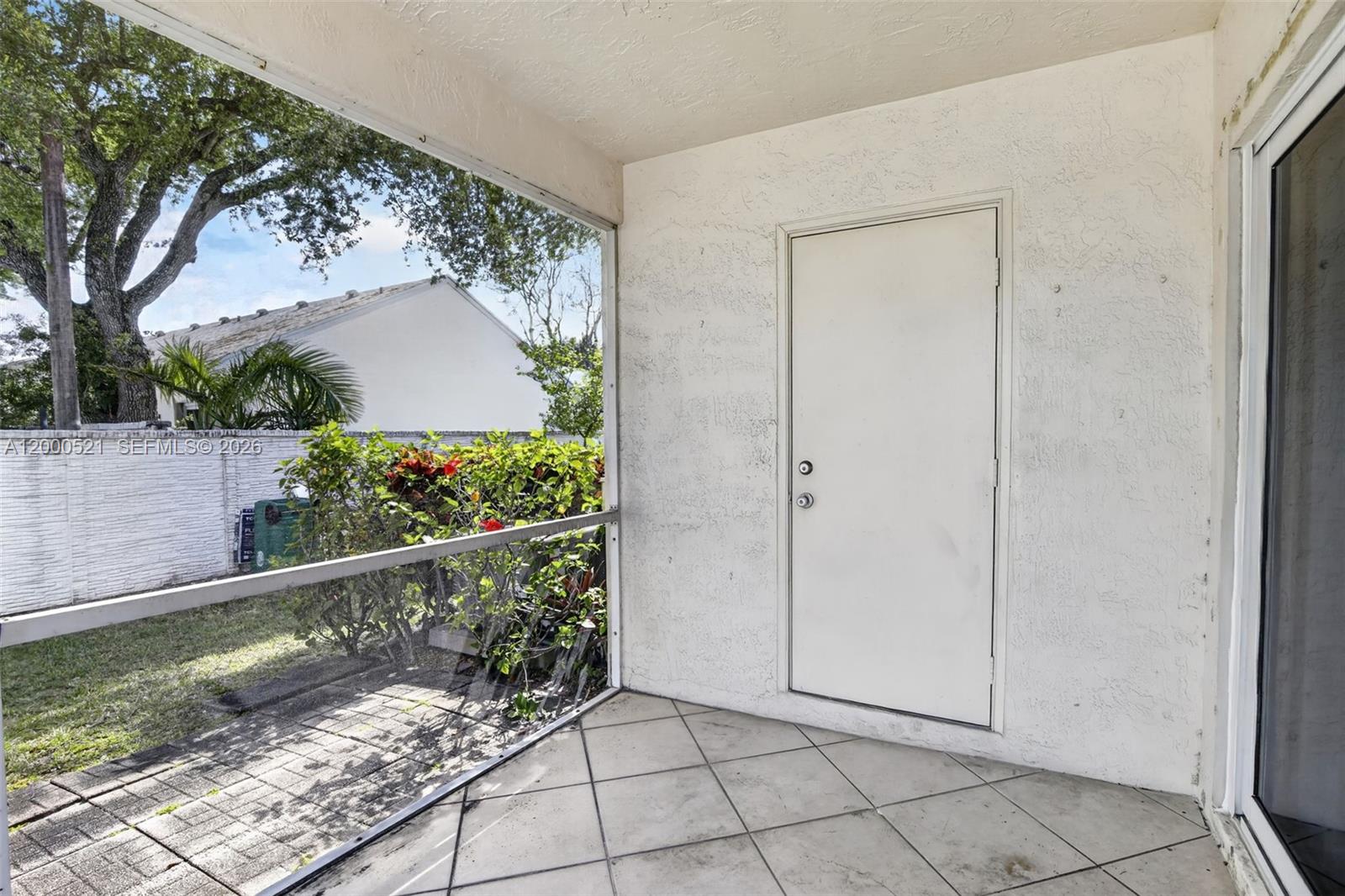 BANYAN OAKRIDGE COMMERCIA - Residential