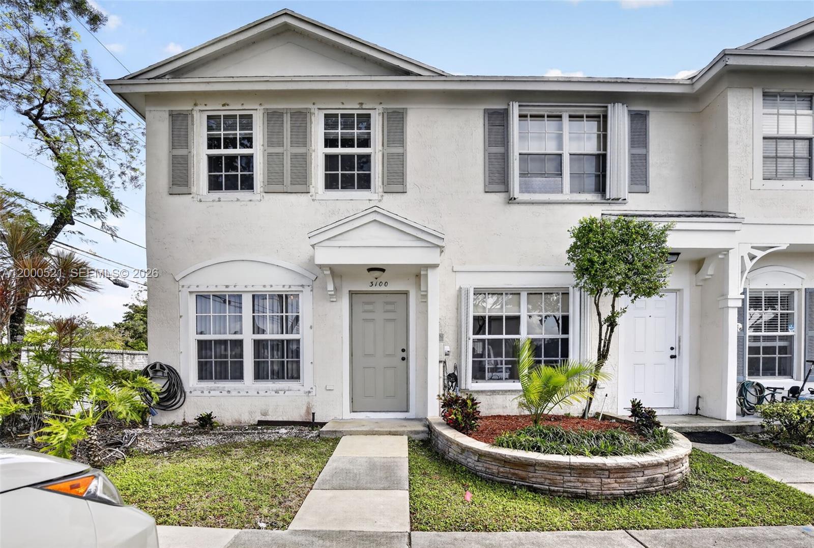 BANYAN OAKRIDGE COMMERCIA - Residential