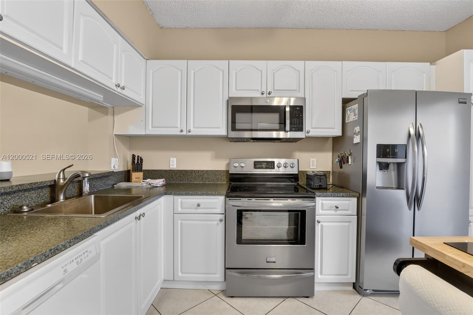 BANYAN OAKRIDGE COMMERCIA - Residential