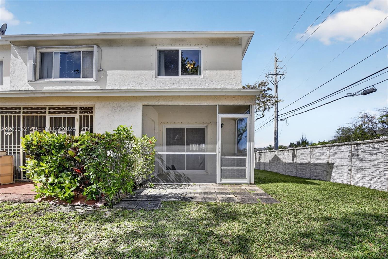 BANYAN OAKRIDGE COMMERCIA - Residential