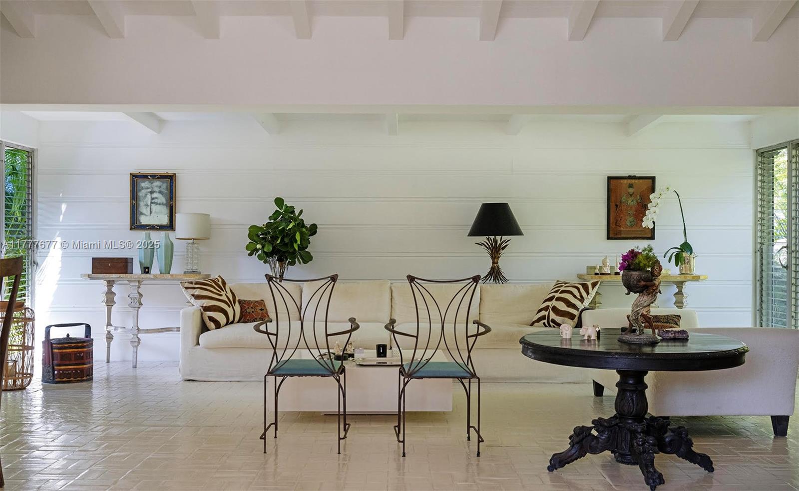 SAN MARINO ISLAND - Residential