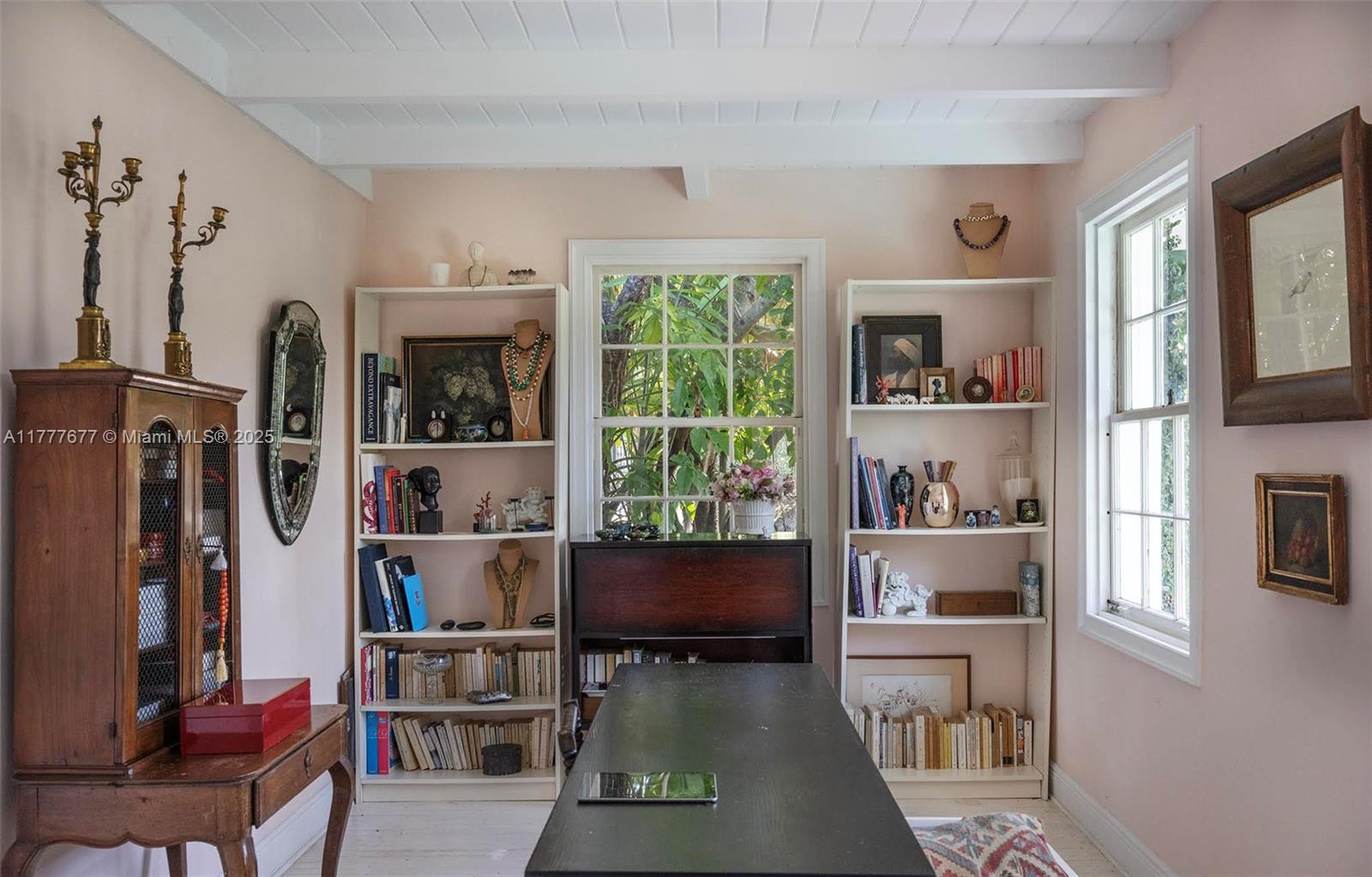 SAN MARINO ISLAND - Residential