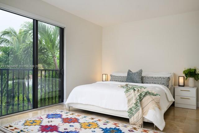 SILVER BLUFF GARDENS - Residential