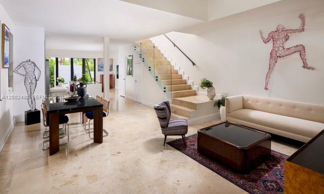 SILVER BLUFF GARDENS - Residential