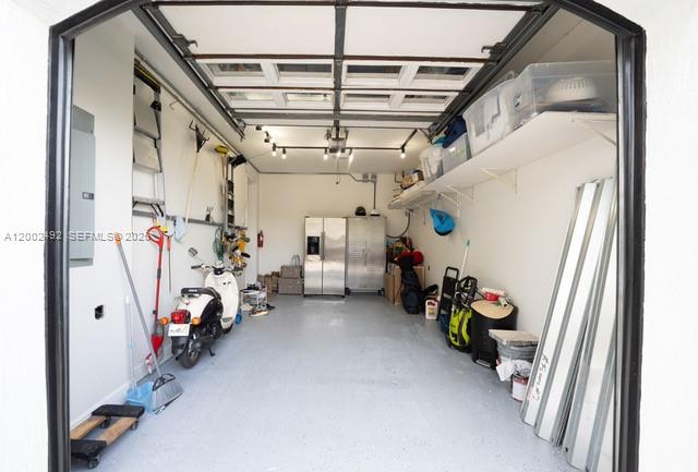 SILVER BLUFF GARDENS - Residential