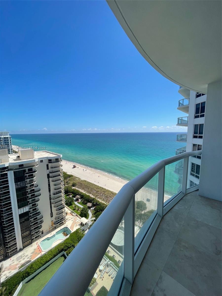 AKOYA CONDO - Residential Lease