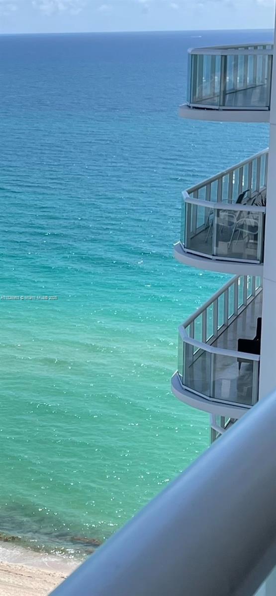 AKOYA CONDO - Residential Lease