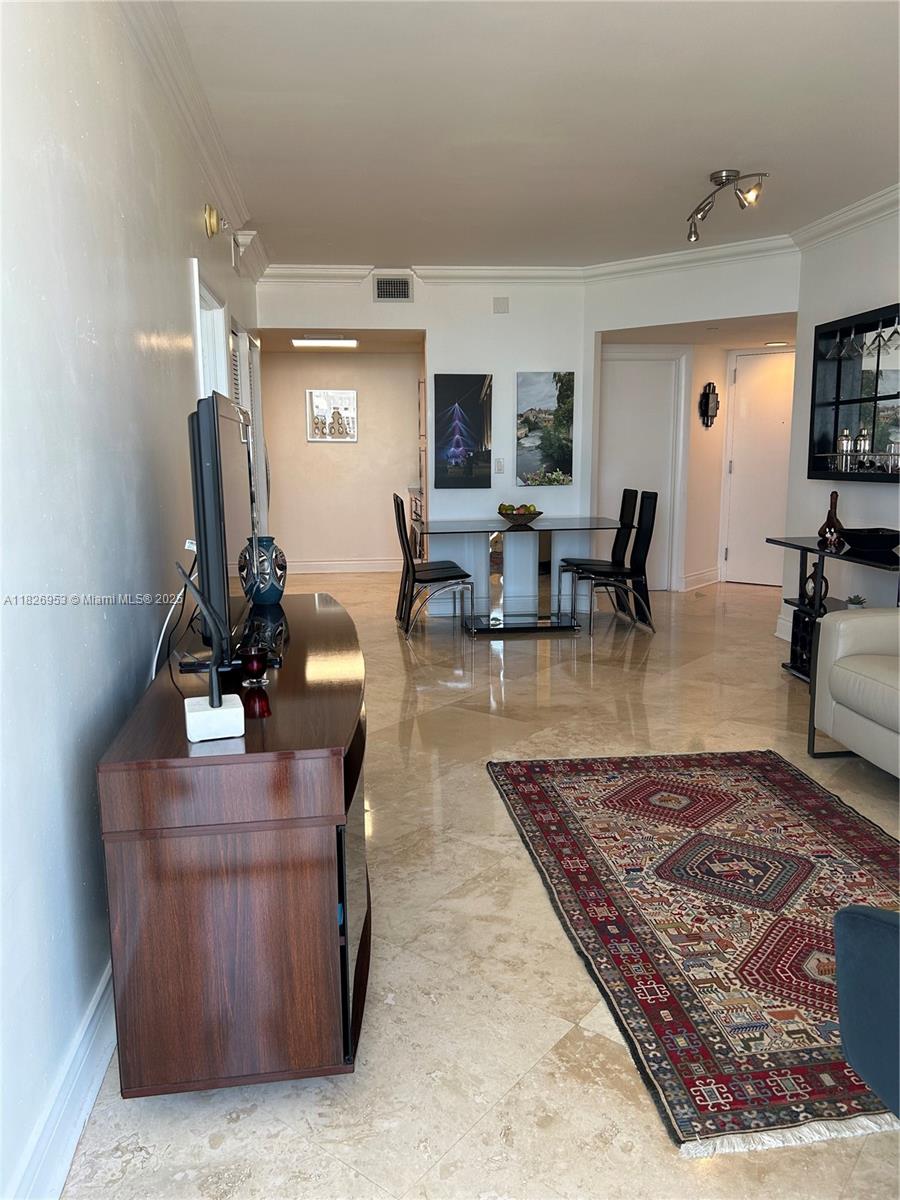 AKOYA CONDO - Residential Lease