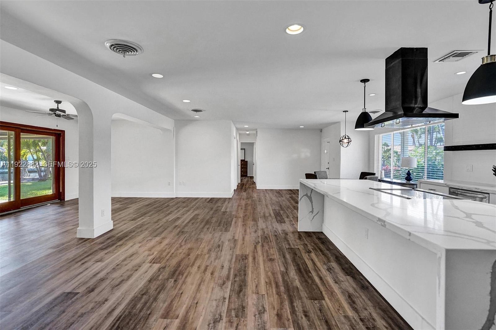 EDGEWATER ESTATES - Residential