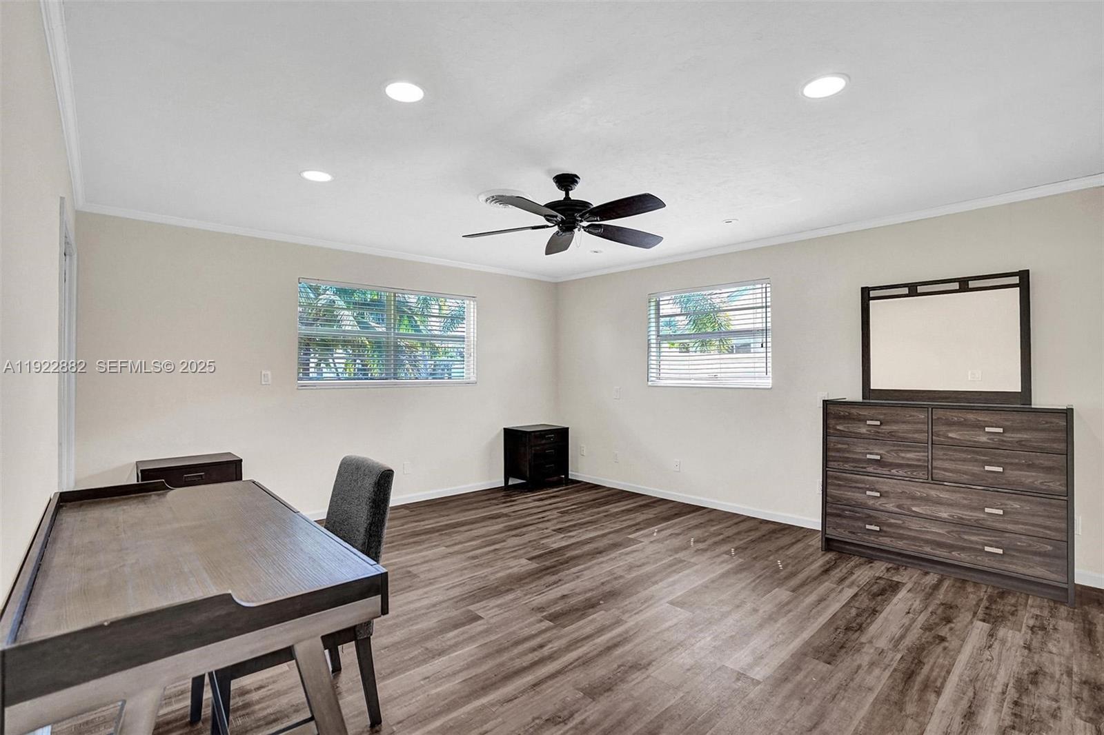 EDGEWATER ESTATES - Residential