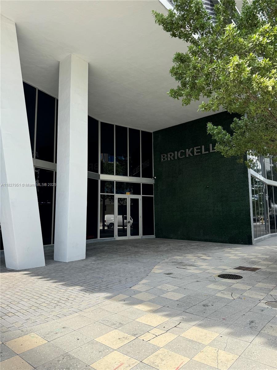 Experience luxury living in this exclusive Brickell penthouse featuring two assigned covered parking spaces, 3 bedrooms, and 3.5 bathrooms. Enjoy breathtaking panoramic views of Biscayne Bay and the Miami skyline through floor to ceiling windows and soaring 12 foot ceilings. The custom designed kitchen offers Italian cabinetry, quartz countertops, and top of the line Bosch appliances. Residents enjoy premium amenities including a rooftop decorative reflecting pool, jacuzzi spa, state of the art fitness center, and rooftop lounge. Additional amenities include a swimming pool, BBQ area, kids’ playroom, and business center. Ideally located just a few blocks from Brickell City Centre, with world class shopping, dining, and entertainment.