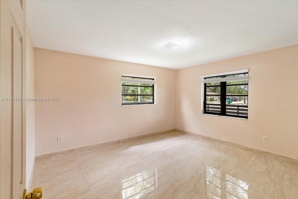 GOLDEN GLADES PARK 2ND AD - Residential