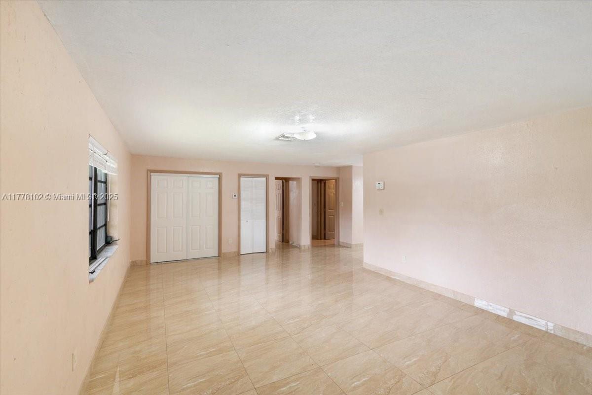 GOLDEN GLADES PARK 2ND AD - Residential