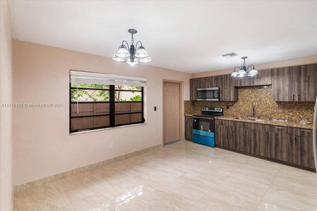 GOLDEN GLADES PARK 2ND AD - Residential