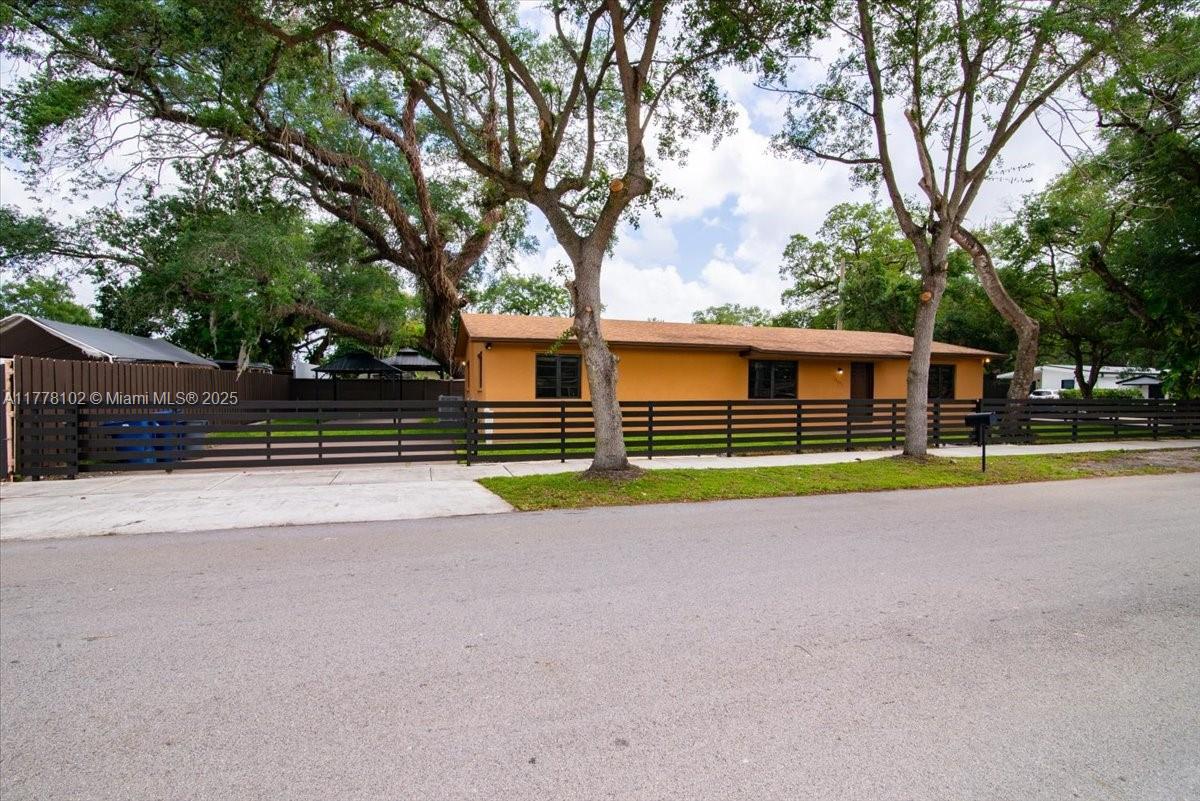 Property for Sale at 17001 Nw 28th Ave, Miami Gardens, Broward County, Florida - Bedrooms: 4 
Bathrooms: 2  - $899,999
