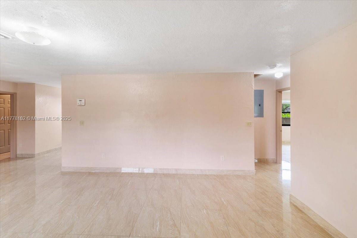 GOLDEN GLADES PARK 2ND AD - Residential