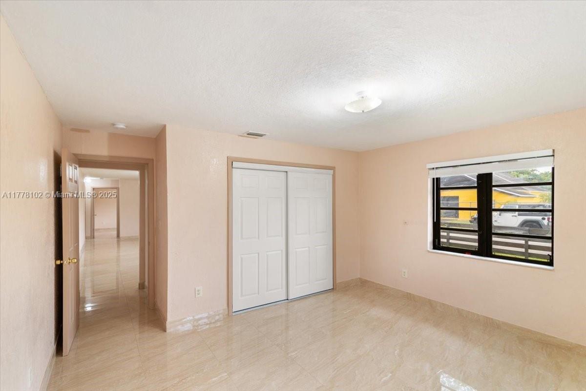 GOLDEN GLADES PARK 2ND AD - Residential