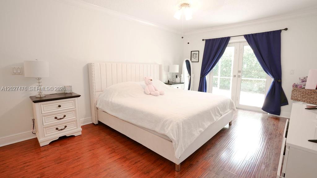 EMBASSY LAKES - Residential