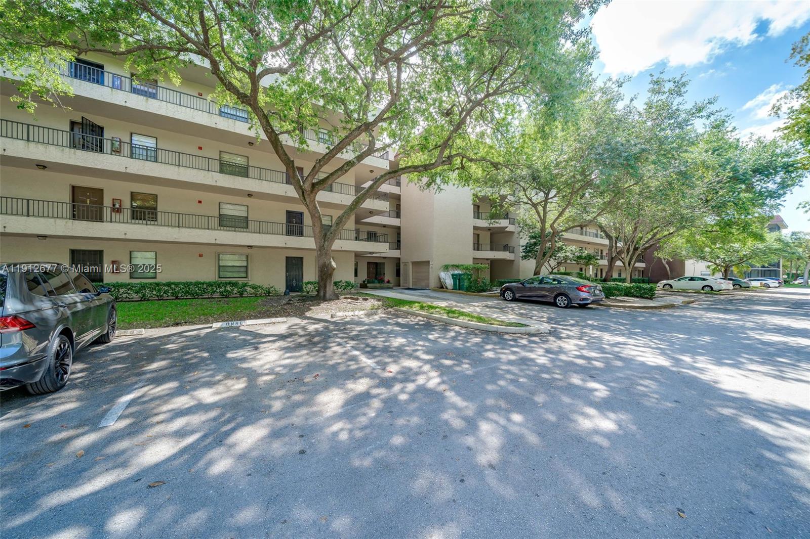 10501 W Broward Blvd 104