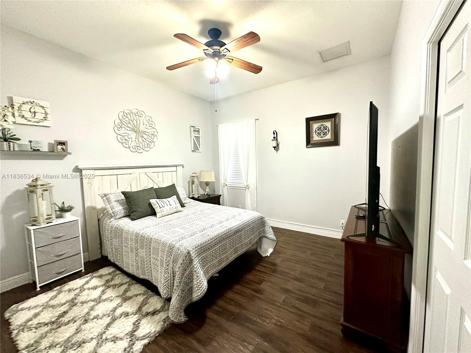 The Acreages - Residential