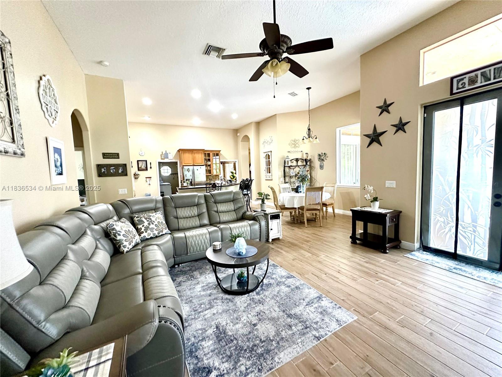 The Acreages - Residential