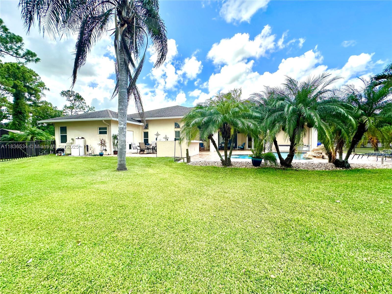 The Acreages - Residential
