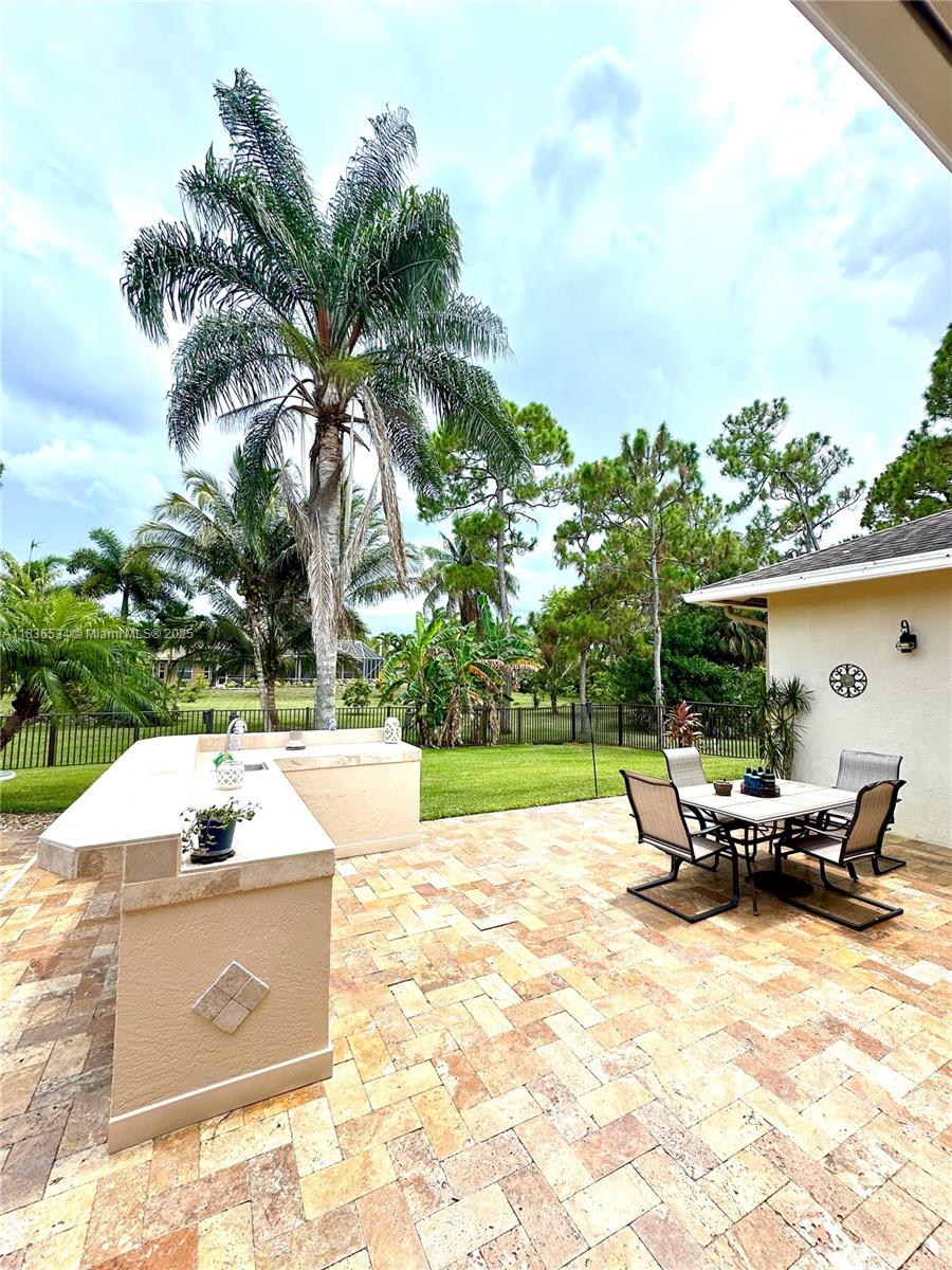 The Acreages - Residential