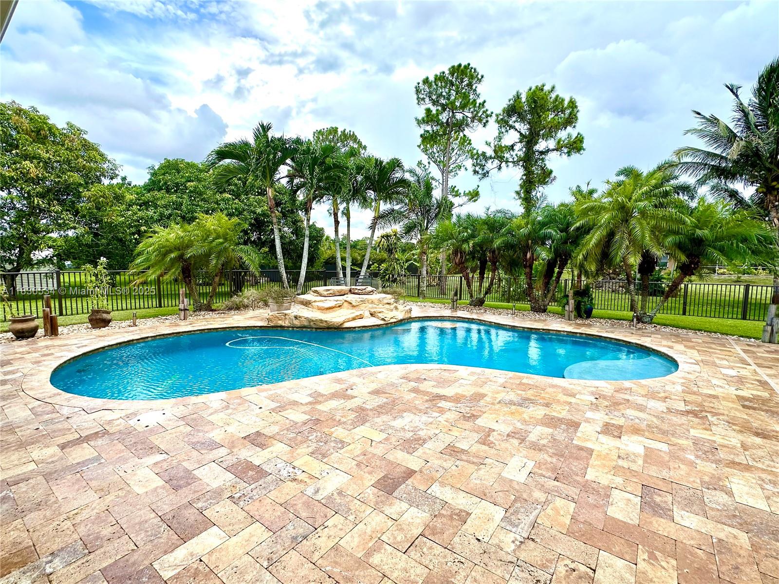 The Acreages - Residential