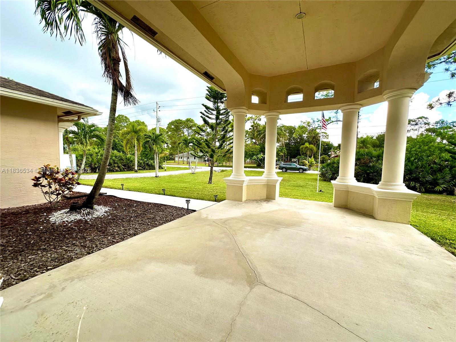 The Acreages - Residential