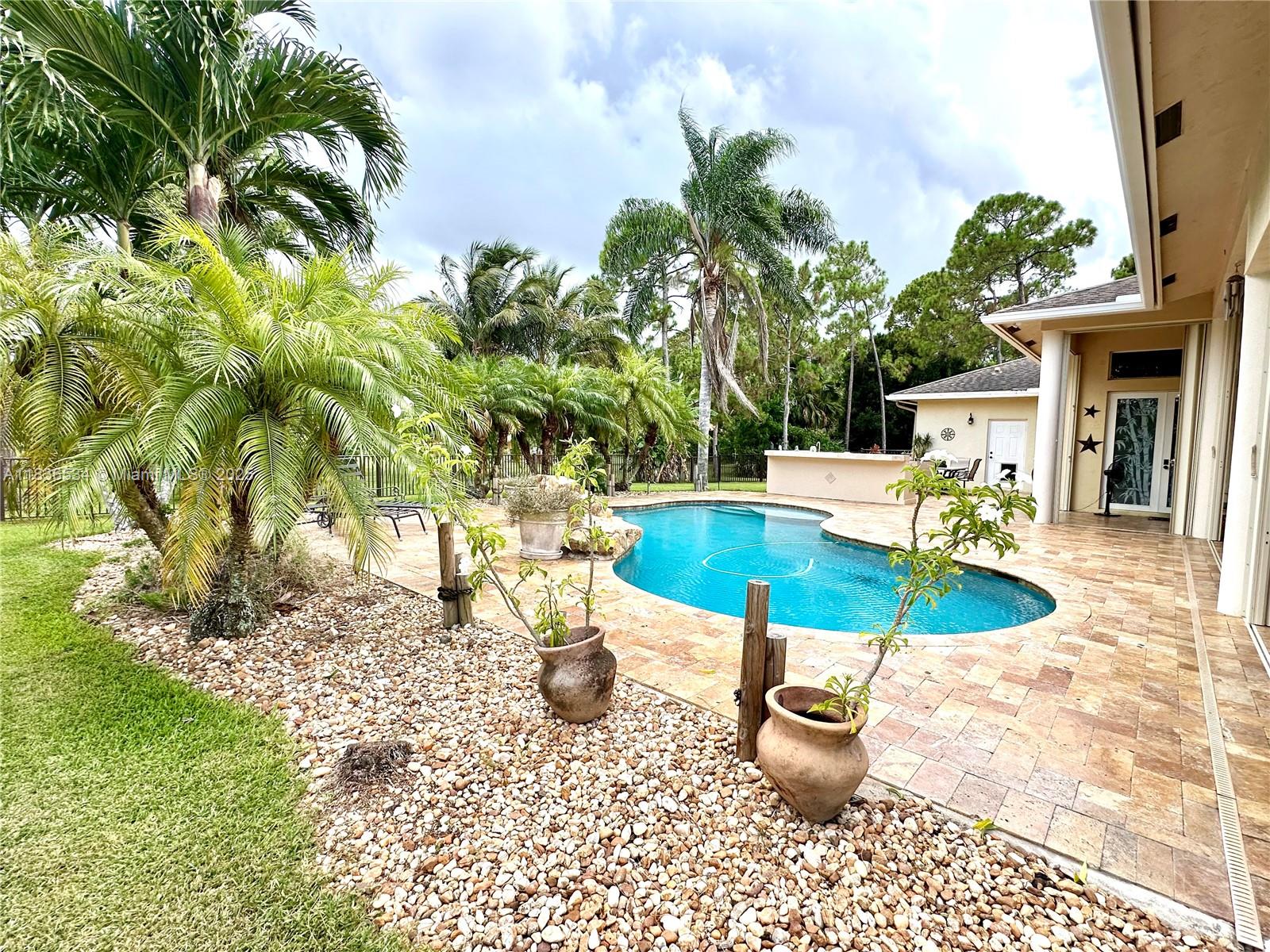 The Acreages - Residential
