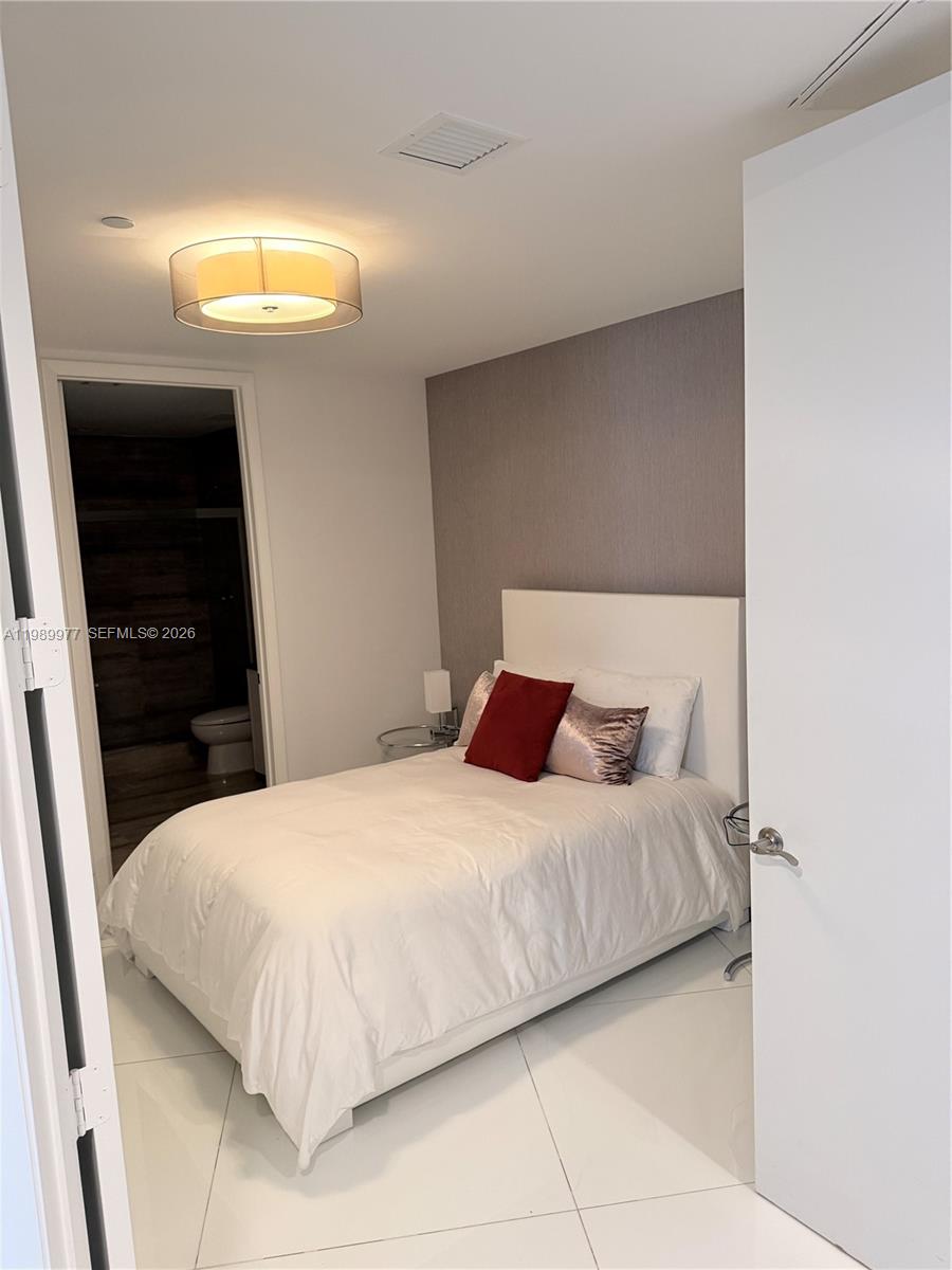 TDR TOWER III CONDO - Residential